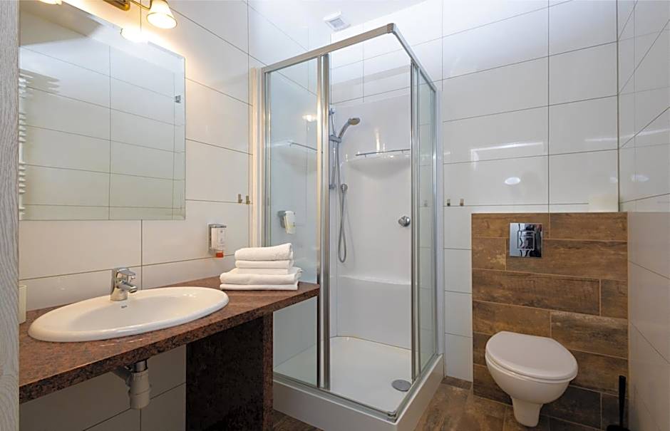 Hotel Sandro Silver & Spichlerz Antoniny