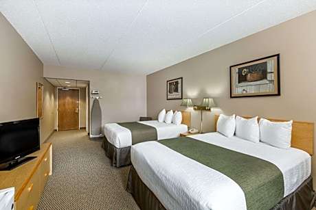 Queen Room with Two Queen Beds - Non-Smoking