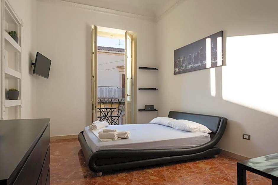 "Dal Commediante Apartment" Terrace in Historic Center