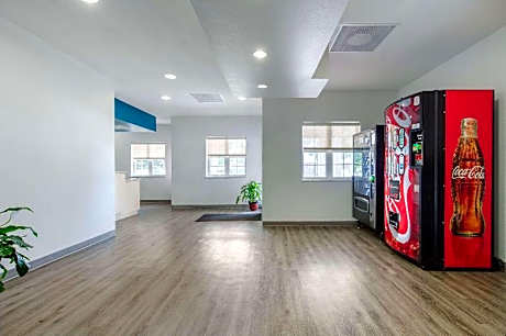 Suburban Extended Stay Hotel Birmingham