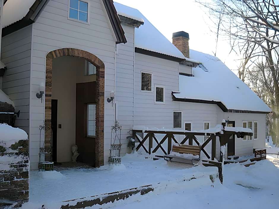 Petit Hotel Kurumi and Milk