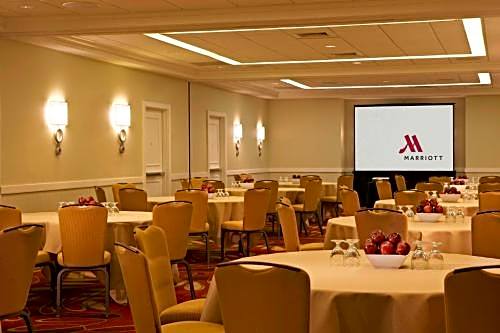 Falls Church Marriott Fairview Park