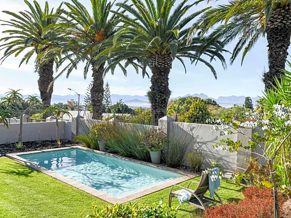 Four Palms Accommodation