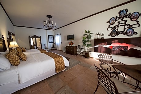Deluxe Suite