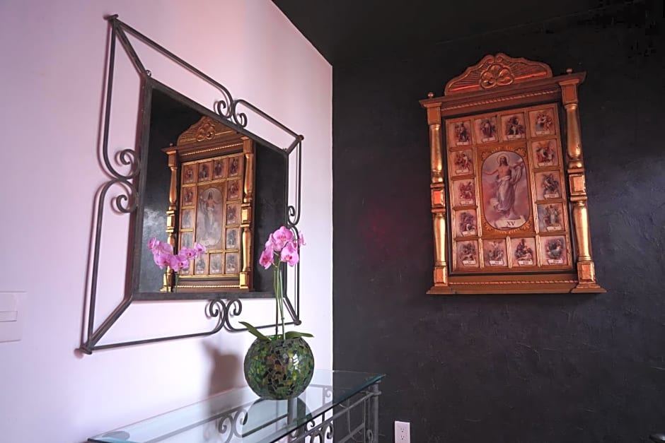 CASA ALFAREROS
