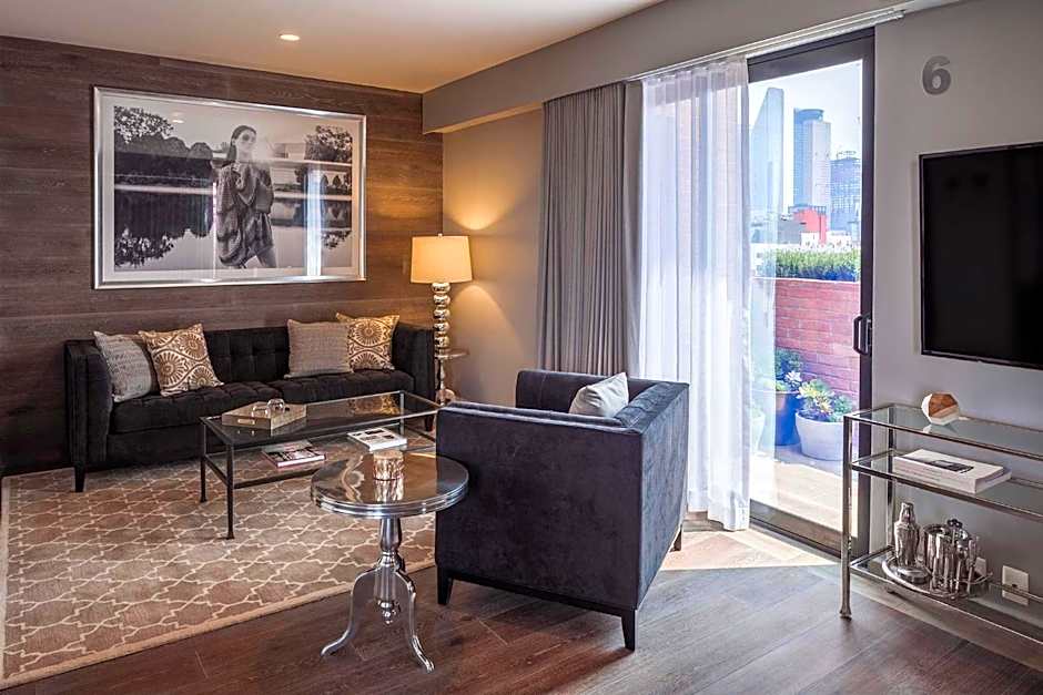 Mathias Luxury Plus by Viadora