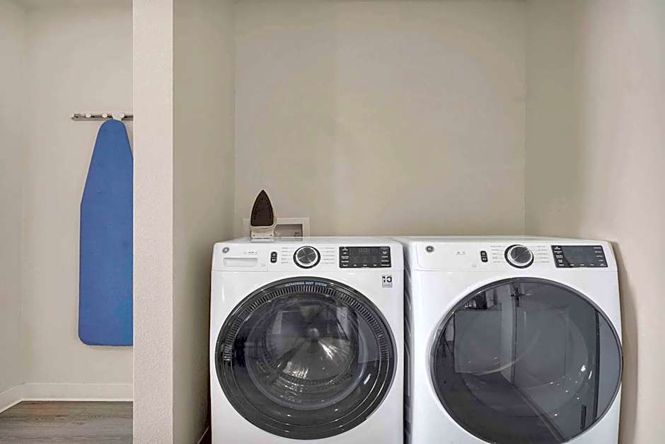 WaterWalk Extended Stay by Wyndham Charlotte - Arrowood