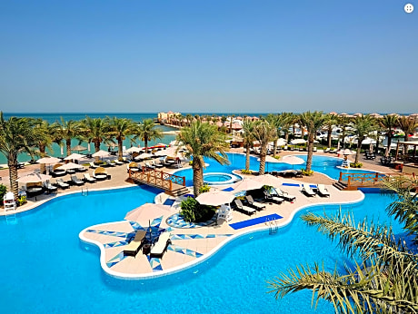Al Bander Hotel & Resort