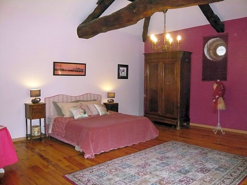 Chambres et Roulotte de La Gentilhommière