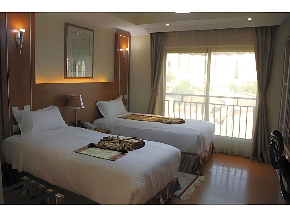 Emmad Furnished Hotel