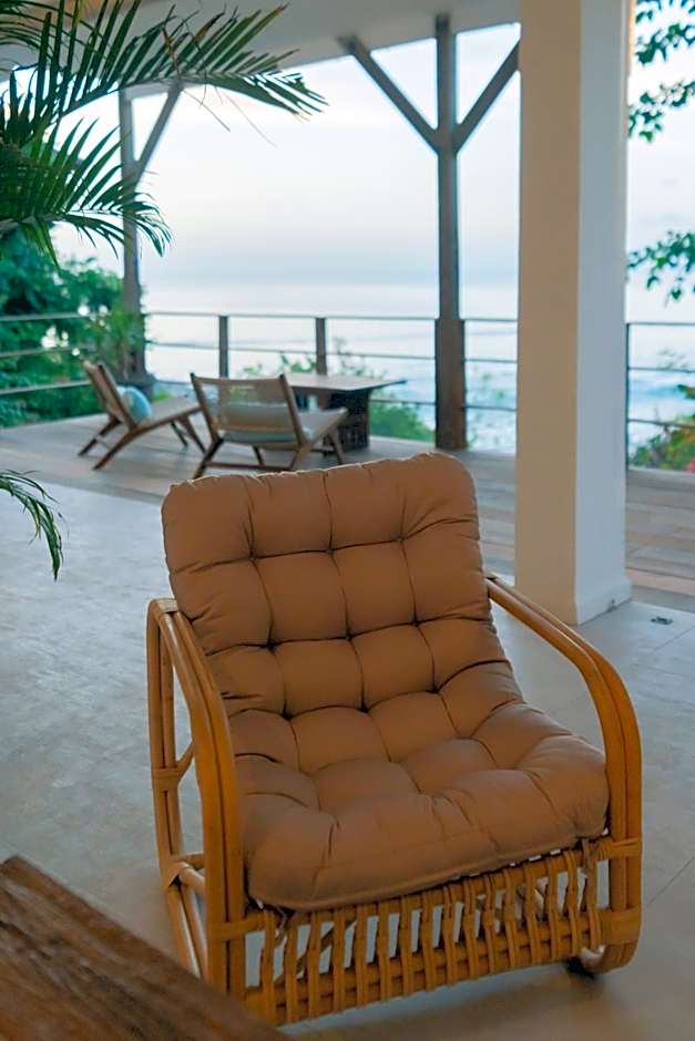 Villa Ayunan 3 BR on Bingin Beach