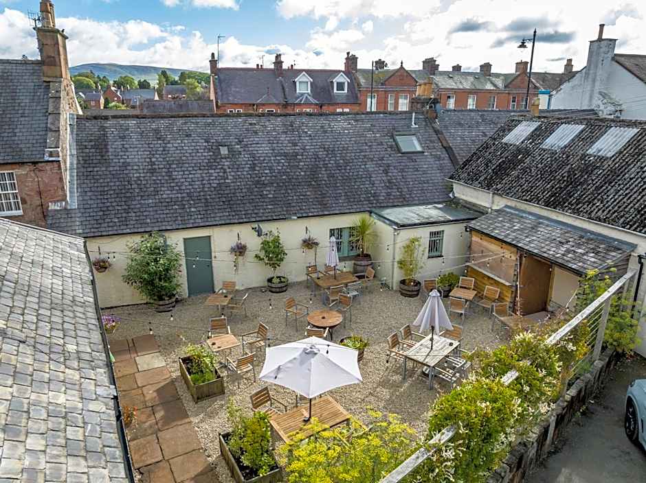 Buccleuch and Queensberry Arms Hotel