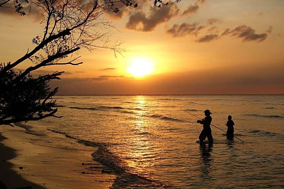Lutwala Bungalows and Private Villa