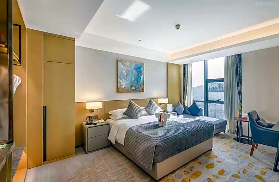 Ramada by Wyndham Luoyang Downtown