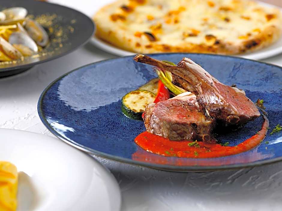 Hotel Breezebay Marina