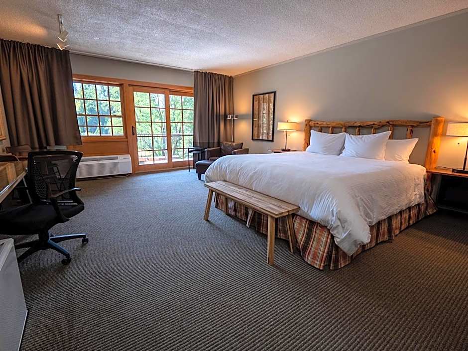 The Lodge at Riverside