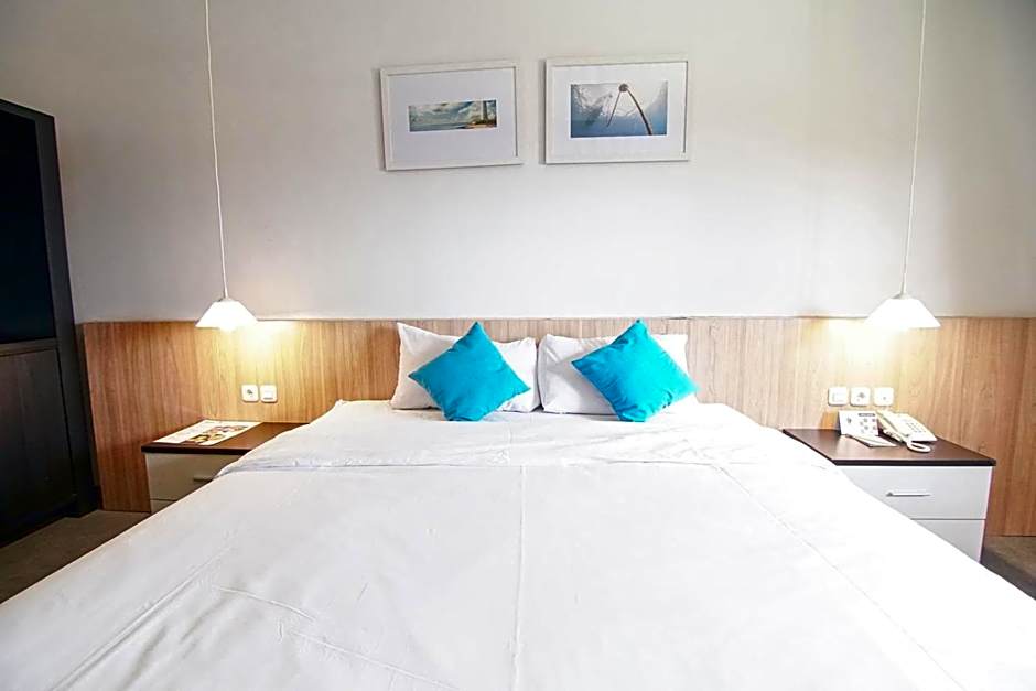 Kapal Garden Hotel at Taman Rekreasi Sengkaling
