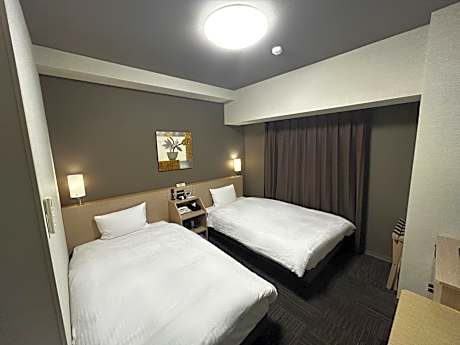 Single Room - Smoking - No Daily Cleaning
