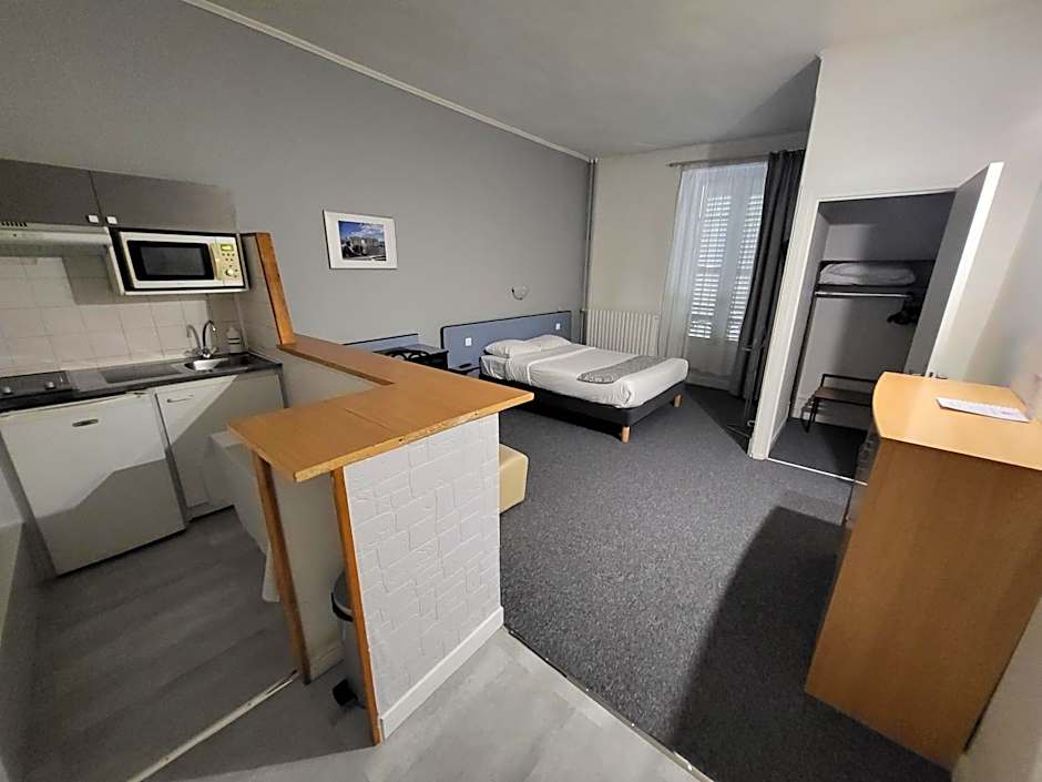 Royal Hotel Versailles