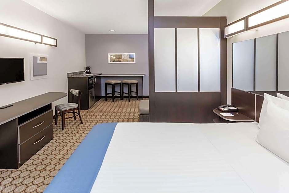 Microtel Inn & Suites By Wyndham Elkhart