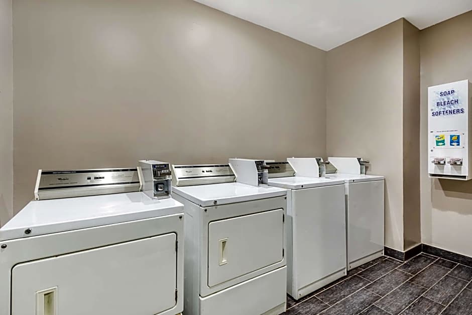 Comfort Inn & Suites North Charleston - Northwoods