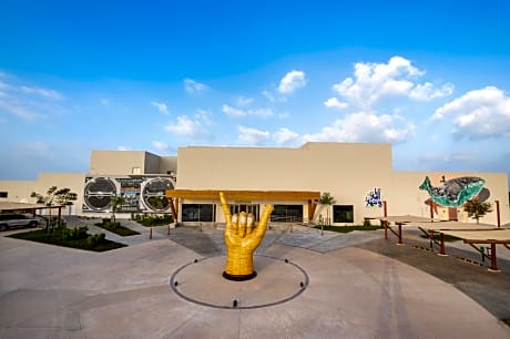 Fuwairit Kite Beach, Tapestry Collection by Hilton