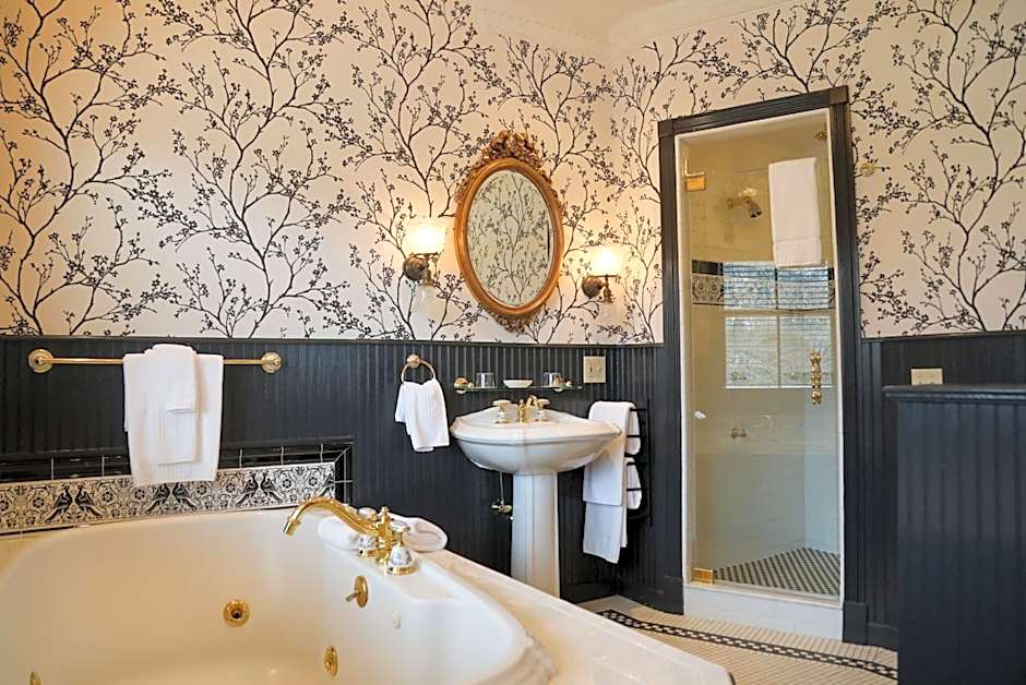The Chanler at Cliff Walk