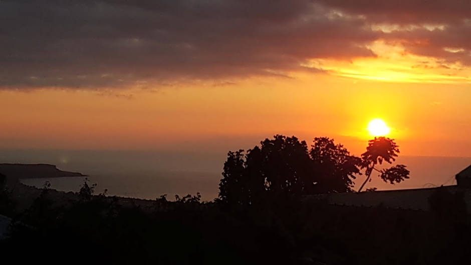 GITE-Hotel LA CAZ DES ORANGERS