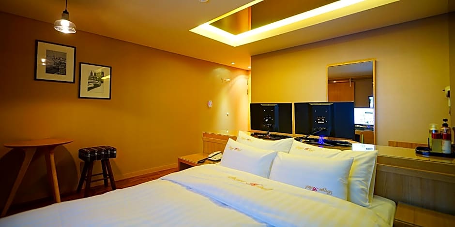 Jays Hotel