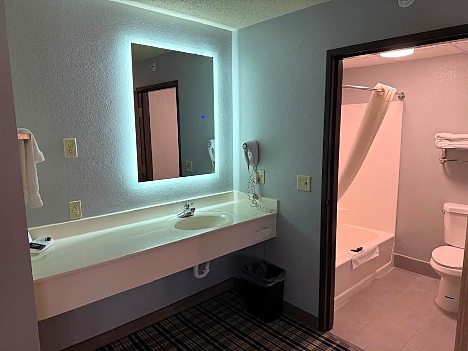 AmericInn by Wyndham Appleton North/Little Chute