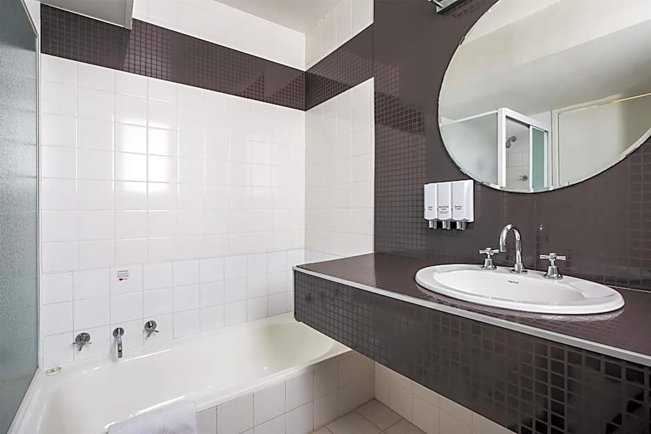 Metro Hotel Perth
