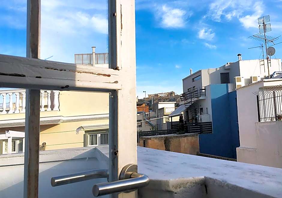 Live in Athens, PSYRRI Meet Me Here Apartments