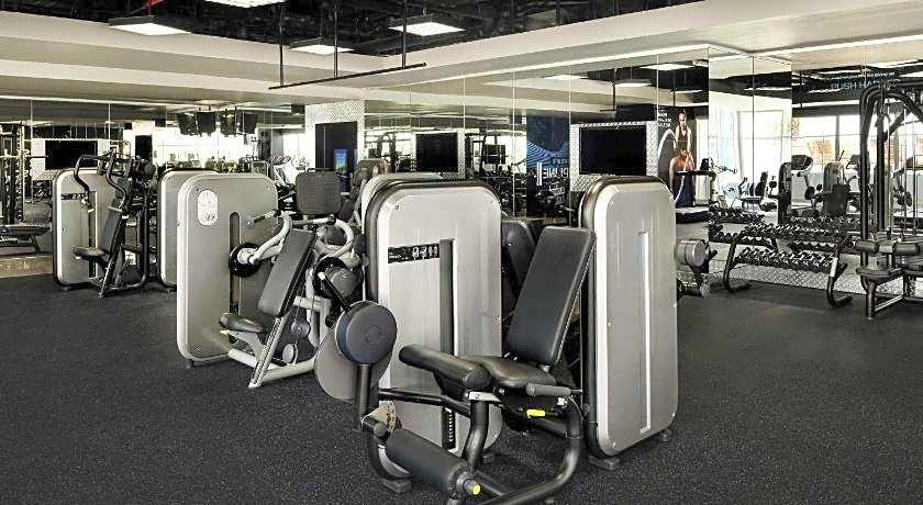 Movenpick Hotel Jumeirah Lakes Towers