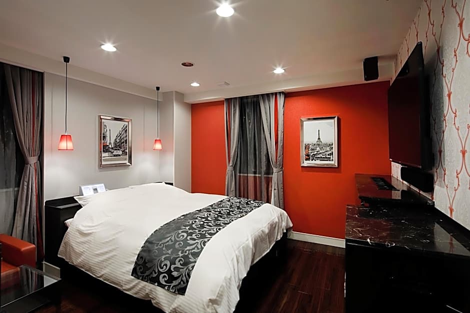 HOTEL Birthday 楠店