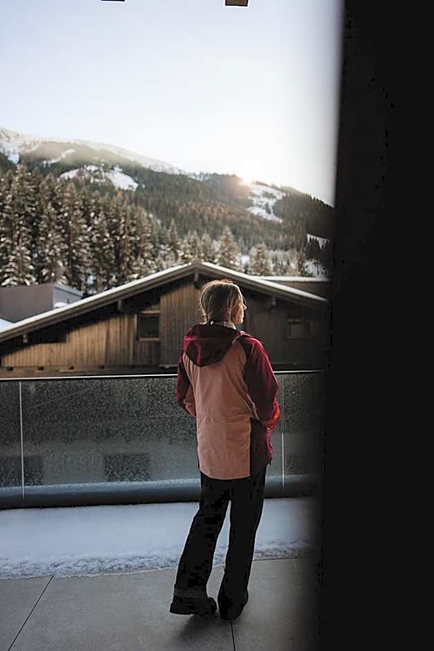 LH Suites Aparthotel - NEW since 2025