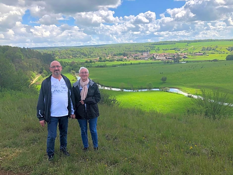 Le Nid d'Alex Spa , Rando et table d'hôte