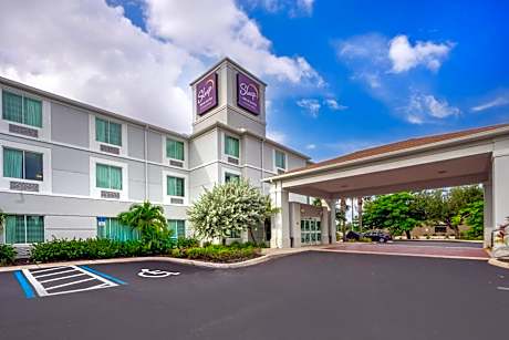 Sleep Inn & Suites Port Charlotte-Punta Gorda