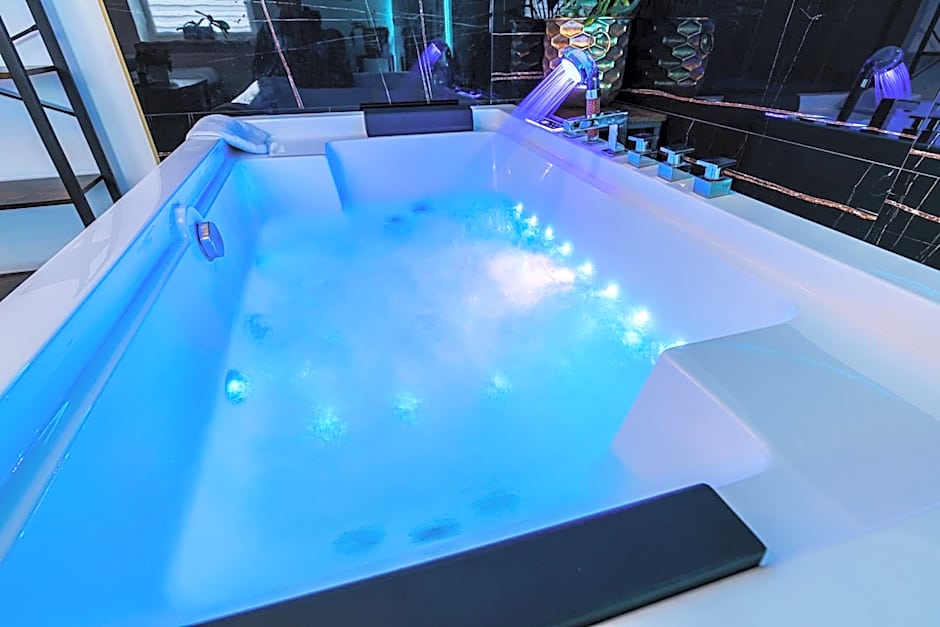 GLAMOUR - Restaurant & SPA