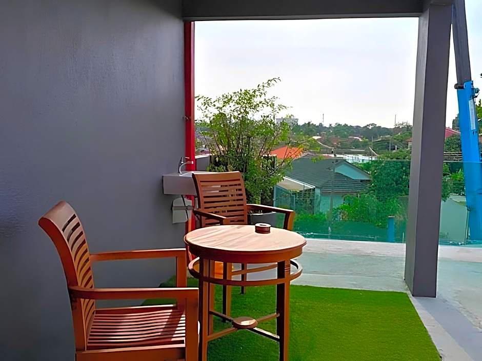 Millenium Maison Home