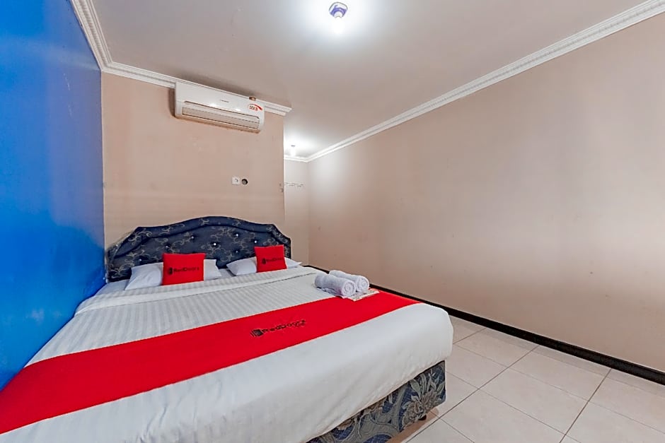 RedDoorz Syariah @ Cibadak Sukabumi