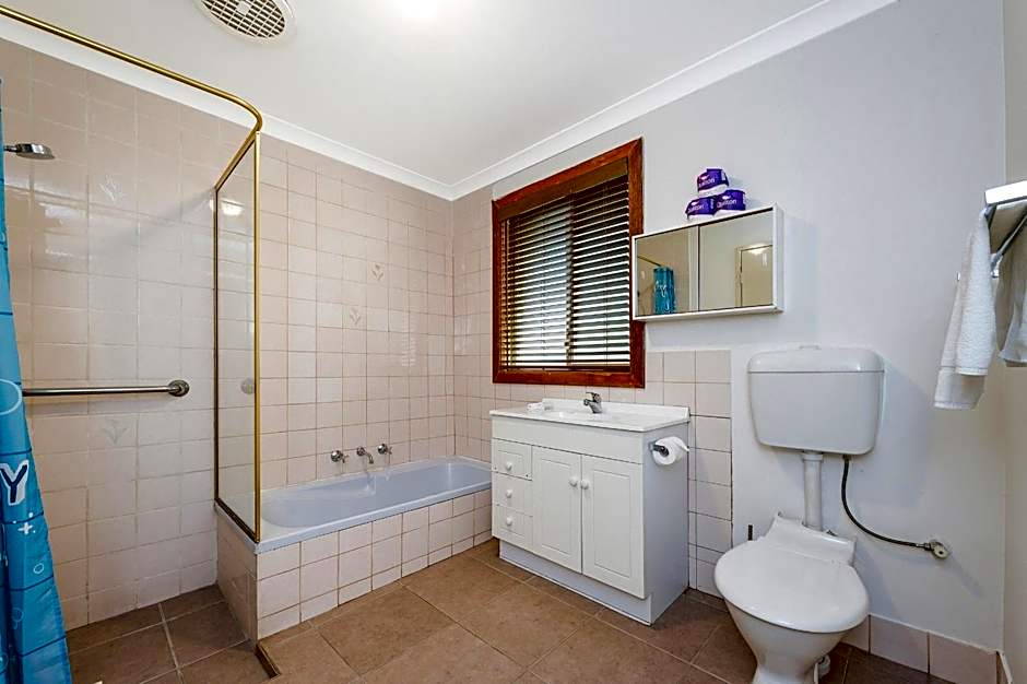 Travellers Rest Motel