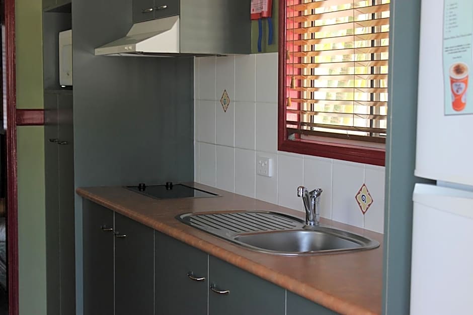 Aussie Outback Oasis Holiday Park