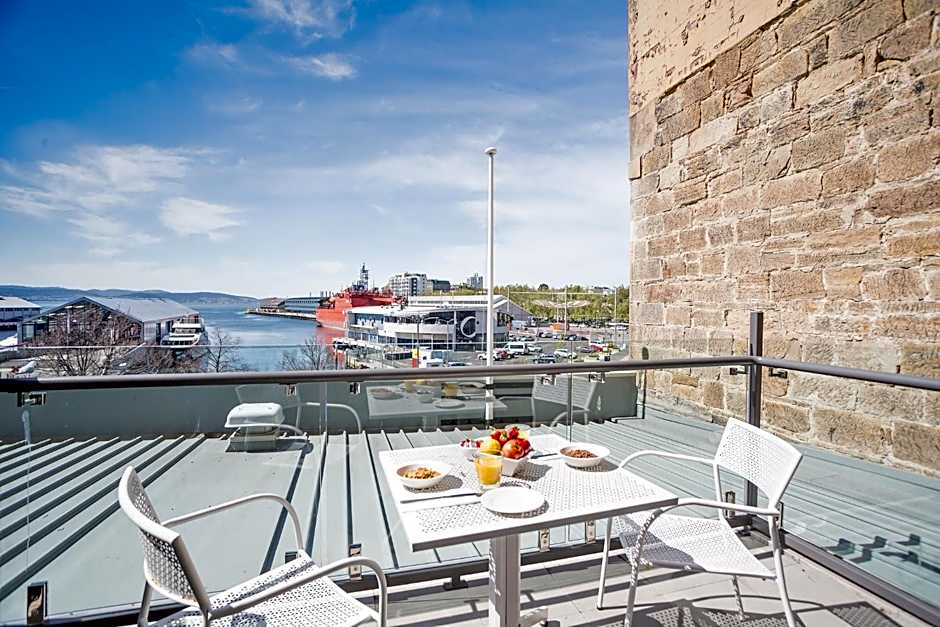 Customs House Hotel