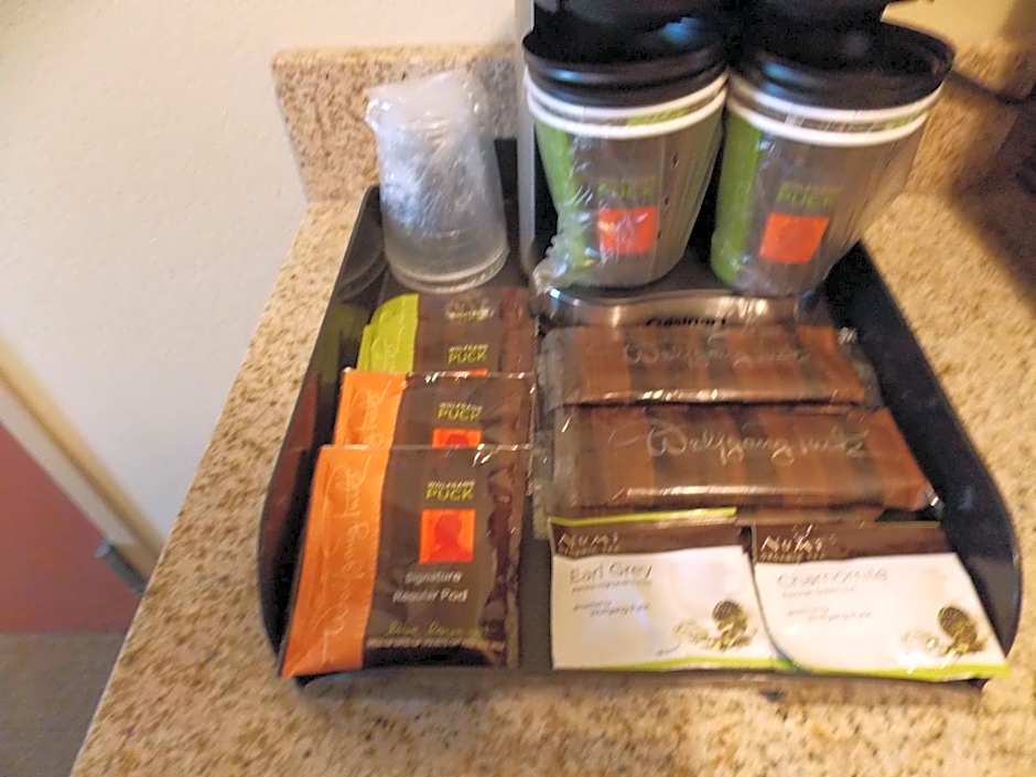 AmeriVu inn and Suites - Crookston