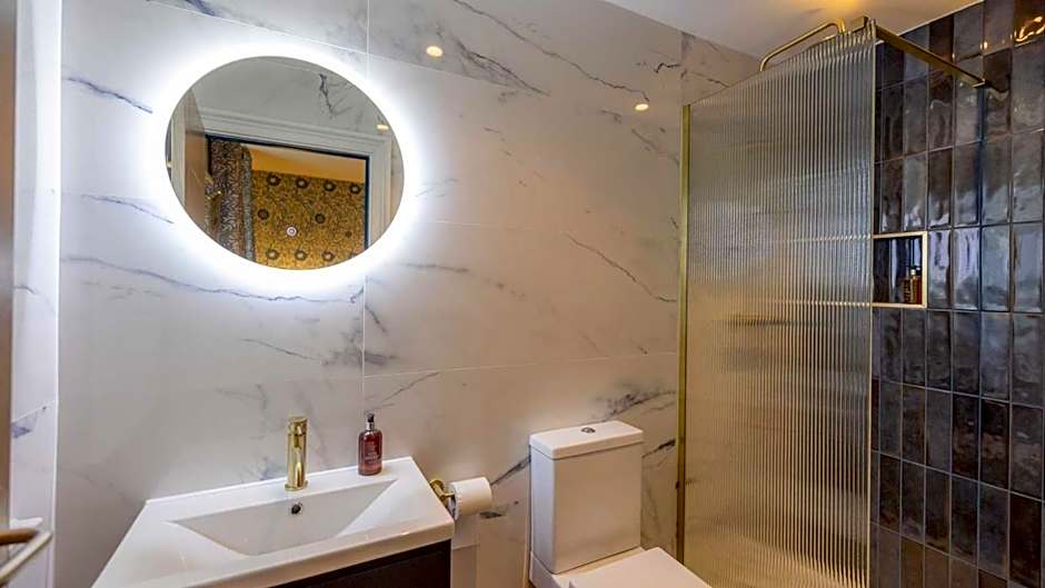 Brisbane House Hotel