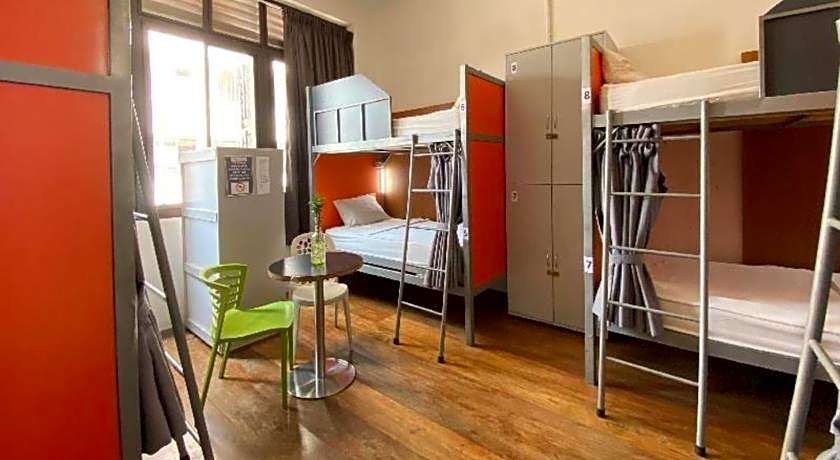 SPOT ON 90194 Lincoln's Backpacker's