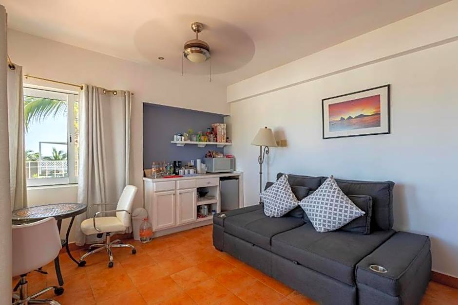 MariaMar Suites