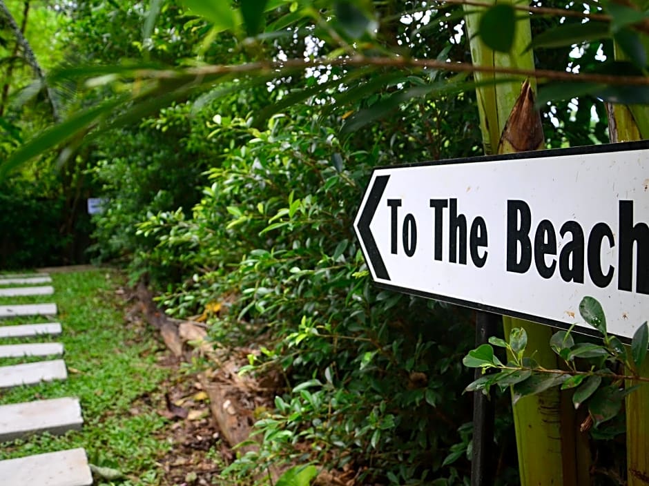 Khaolak C-nior Bungalows