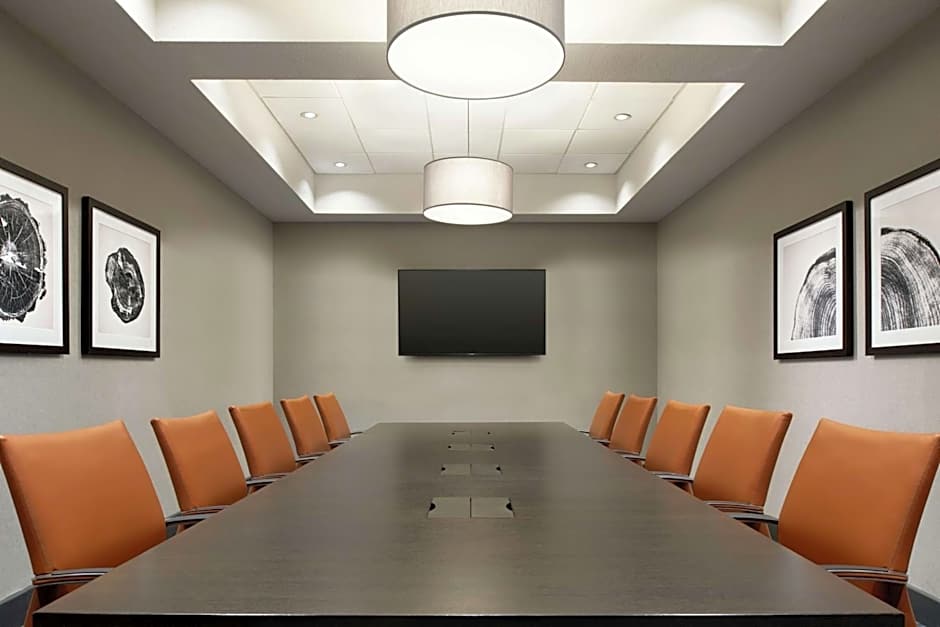 Embassy Suites By Hilton Hotel Indianapolis-Downtown