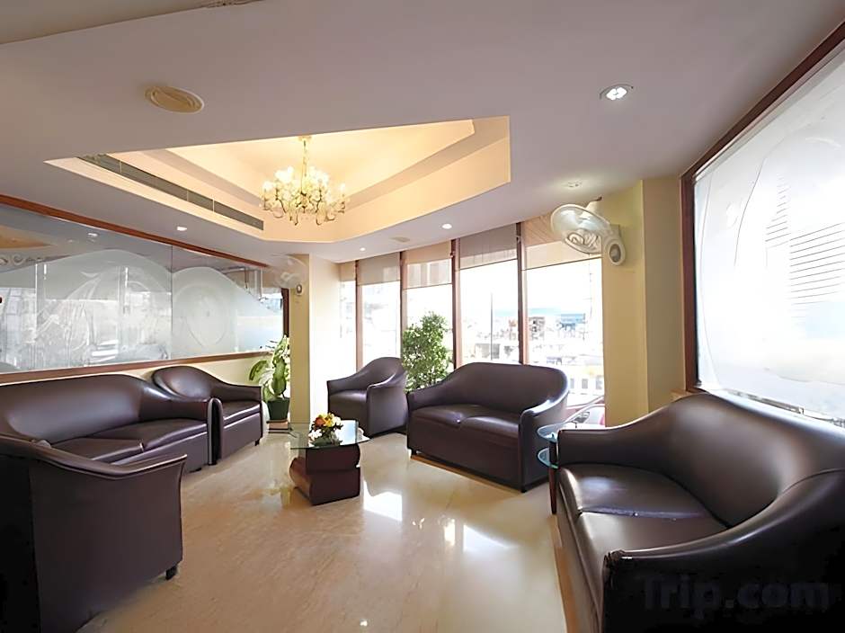 Daspalla Executive Court